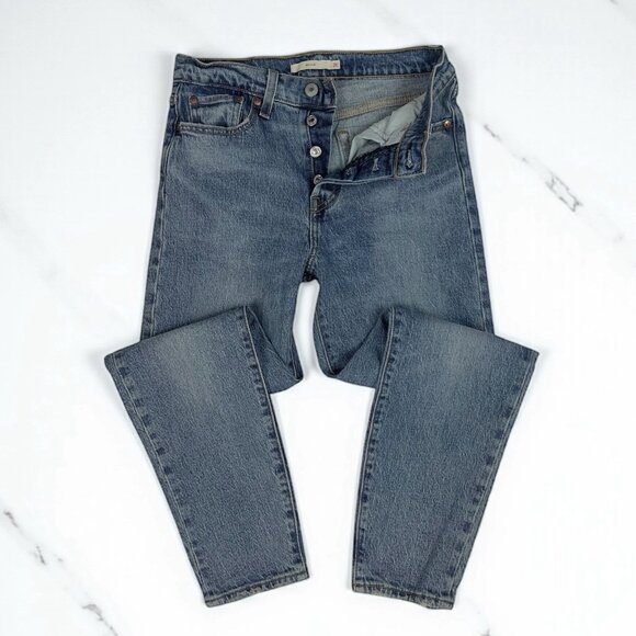 Levis Premium Wedgie Icon Fit Ankle Jeans Size 26 Waist Button Fly These Dreams - Picture 1 of 12